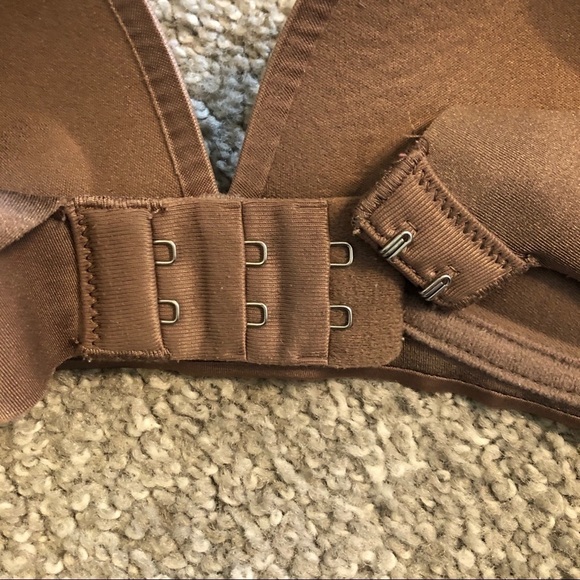 Bra, back soothing wire free sooo soft! Size 36B - Picture 3 of 5